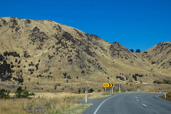 Estrada panorâmica na área de Canterbury, Nova Zelândia — Fotografia de Stock