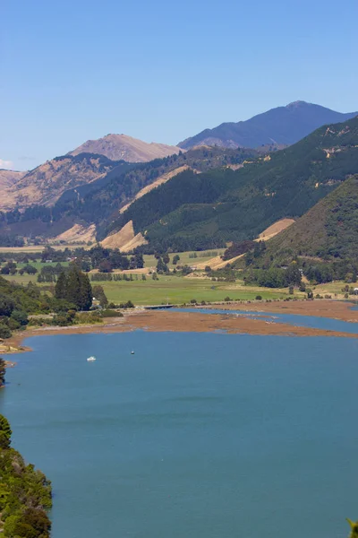 Vista da paisagem marinha na região de Marlborough, na Nova Zelândia — Fotografia de Stock