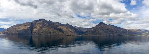 Vista del lago Wakatipu desde un barco, Queenstown — Foto de Stock
