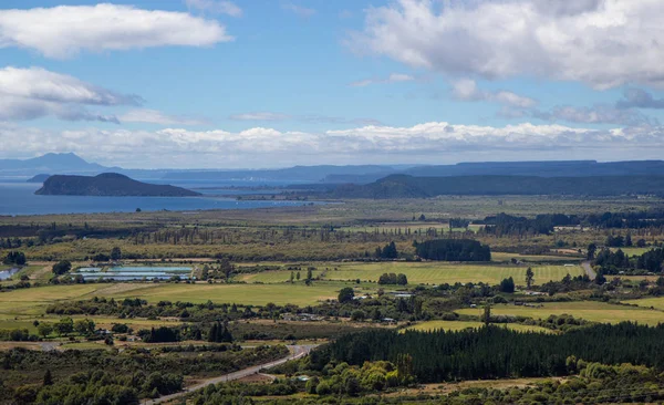 Widok z lotu ptaka na jezioro Taupo, wyspa Północna, Nowa Zelandia — Zdjęcie stockowe