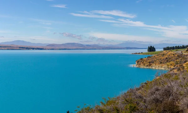 Acqua turchese del lago Pukaki, Nuova Zelanda — Foto Stock