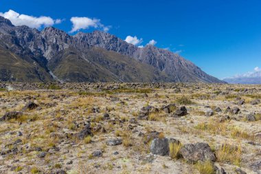 Cook Dağı Ulusal Parkı 'ndaki vadi manzarası