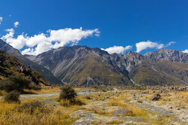 Widok na dolinę w Parku Narodowym Mount Cook — Zdjęcie stockowe