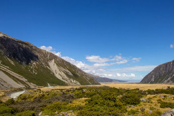 Widok na dolinę w Parku Narodowym Mount Cook — Zdjęcie stockowe