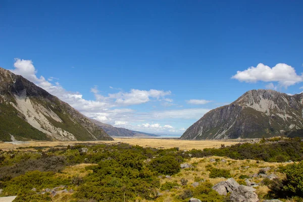 Widok na dolinę w Parku Narodowym Mount Cook — Zdjęcie stockowe