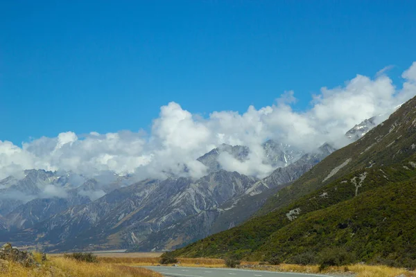 View of the valley at Mount Cook national park — Stock Photo, Image