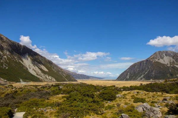 Widok na dolinę w Parku Narodowym Mount Cook — Zdjęcie stockowe