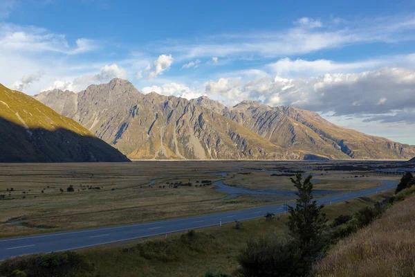 Route au parc national Aoraki, Nouvelle-Zélande — Photo