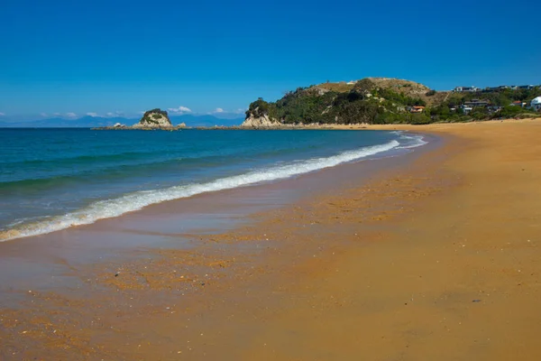 Kaiteriteri plaj manzarası, Abel Tasman milli parkı — Stok fotoğraf