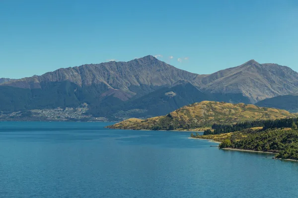 Вид на озеро Вакатіпу (Південний острів, Нова Зеландія). — стокове фото