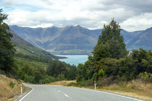 Vista do lago Wakatipu, ilha do Sul, Nova Zelândia — Fotografia de Stock