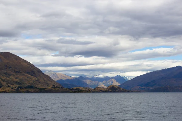 Vista do lago Wanaka, ilha sul, Nova Zelândia — Fotografia de Stock