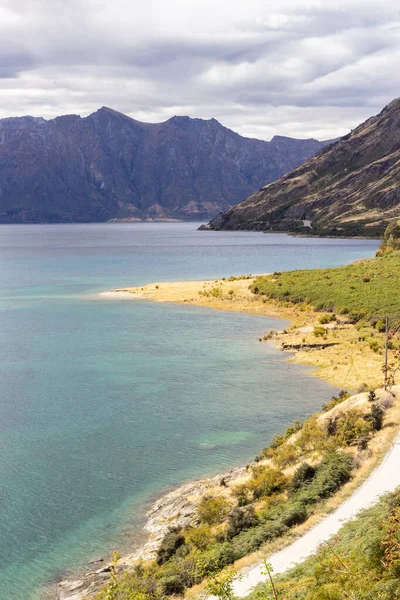 Vue sur le lac Hawea près de Wanaka, Nouvelle-Zélande — Photo