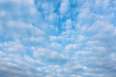 güzel mavi gökyüzü bulutlar arka plan