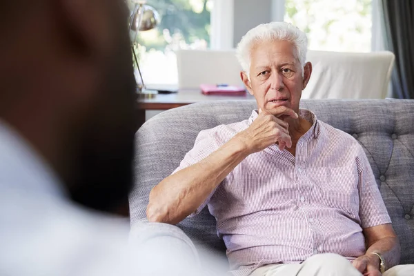 Senior Man Met Depressie Hebben Therapie Met Psycholoog — Stockfoto