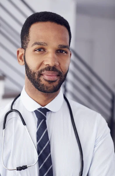 Portret Lekarz Mężczyzna Stetoskop Szpitalu — Zdjęcie stockowe