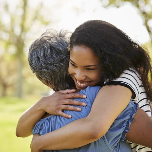 Portrait Senior Mother Adult Daughter Hugging Park — Stock Photo, Image