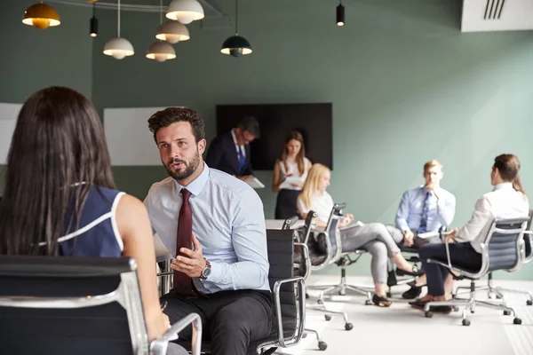 Zakenvrouw Zakenman Samen Werken Aan Taak Samen Graduate Recruitment Beoordeling — Stockfoto