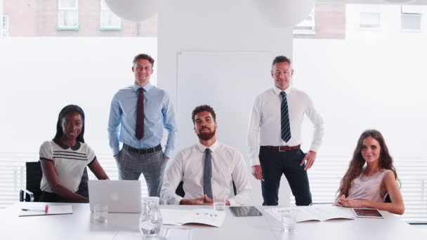 Portrait Businessmen Businesswomen Standing Sitting Boardroom Table Shot Slow Motion — Stock Video