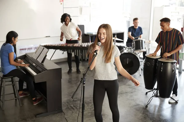 Students Performing Arts School Playing Band Rehearsal — Stock Photo, Image