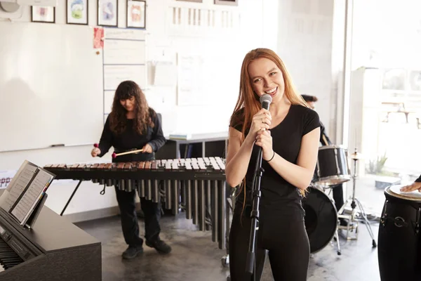 Students Performing Arts School Playing Band Rehearsal — Stock Photo, Image