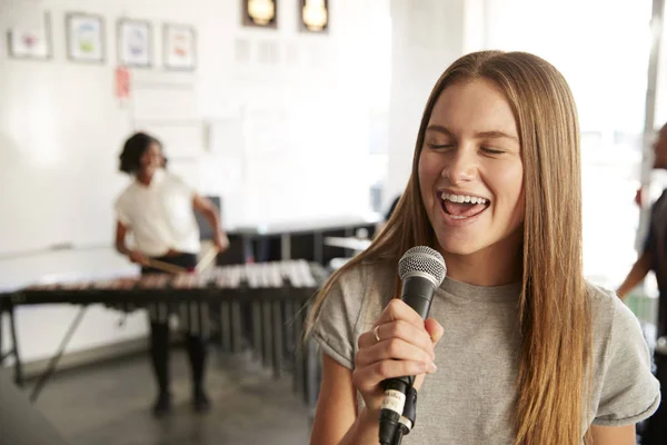 Estudiantes Escuela Artes Escénicas Tocando Banda Ensayo —  Fotos de Stock