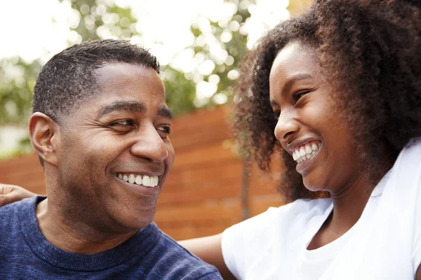 Middle Aged Black Dad Teenage Daughter Smiling Each Other Close — Stock Photo, Image