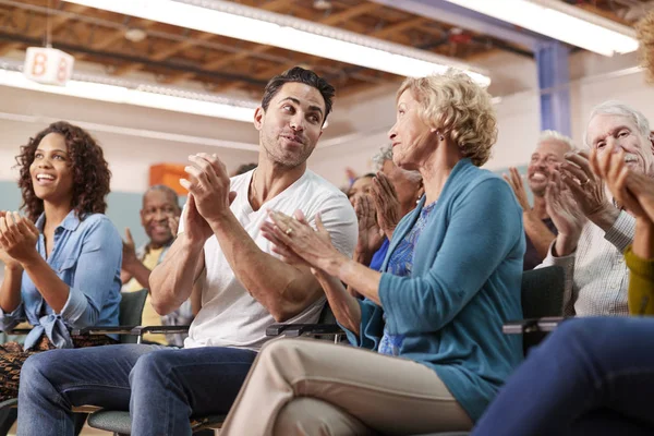 Group Attending Neighborhood Meeting Community Center Clapping — Stock Photo, Image