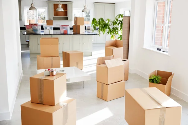 Stacked Removal Boxes Empty Room Moving Day — Stock Photo, Image