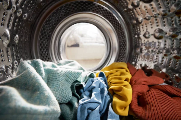 View Looking Out Washing Machine Filled Laundry — Stock Photo, Image