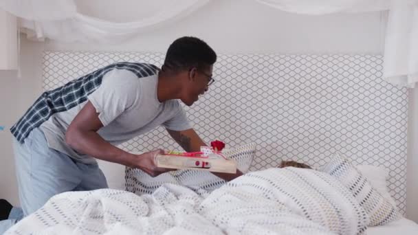 Man Bringing Sleeping Woman Breakfast Bed Celebrate Birthday Valentines Day — 비디오
