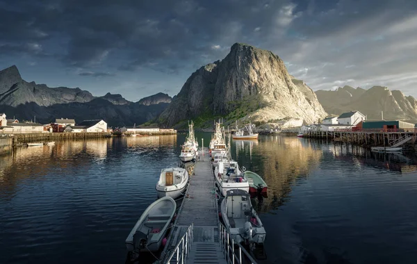 Sonnenuntergang Reine Erhabene Inseln Norwegen — Stockfoto