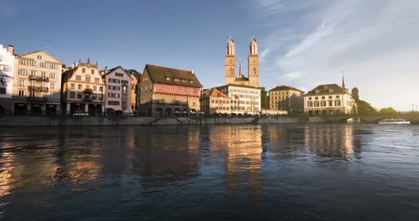 Центр Міста Цюріха Відомих Grossmunster Річки Ліммат Швейцарія — стокове відео