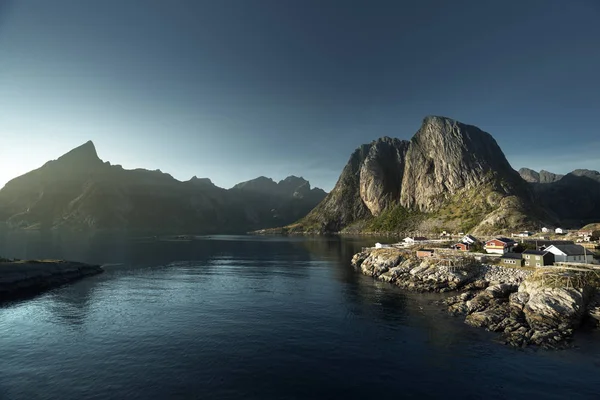Закат Рейне Лофотенские Острова Норвегия — стоковое фото
