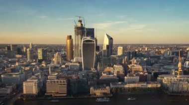 zaman atlamalı Londra günbatımı, görünüm üzerinde iş modern bölgesi, İngiltere