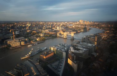 Tower Bridge, İngiltere ile Londra hava görüntüsü