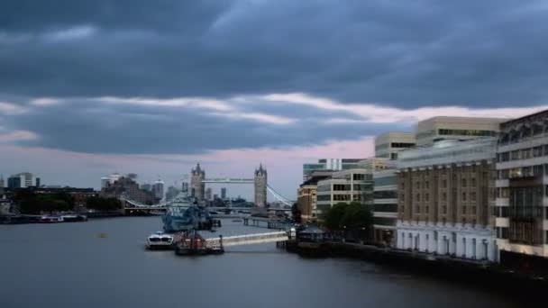 Hyper Schackningsperioden Tower Bridge Solnedgången London — Stockvideo