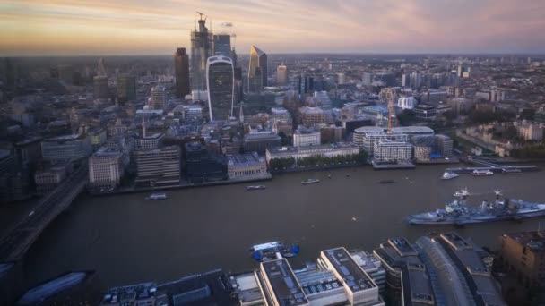 Zaman Atlamalı Londra Günbatımı Görünüm Üzerinde Modern Bölgesi Ngiltere — Stok video