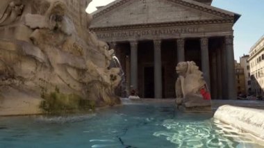 Çeşme ve pantheon, Rome, İtalya