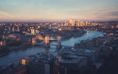 Tower Bridge, İngiltere ile Londra hava görüntüsü