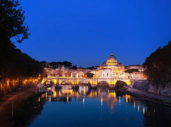 Der Petersdom Bei Sonnenaufgang Rom Italien — Stockfoto