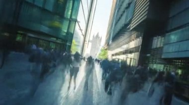 Hiper sukut modern binalar ve Tower Bridge, Londra, İngiltere