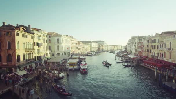 Grand Canal Bij Zonsondergang Vanaf Rialtobrug Venetië Italië — Stockvideo