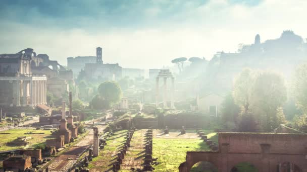 Время тумана, Римский форум в Риме, Италия — стоковое видео