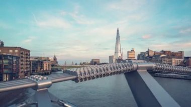 gün batımının hiper atlamalı, Millennium köprüsünden Londra silueti, İngiltere