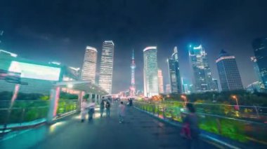 Hiper hata, Pudong finans bölgesi Şangay, Çin