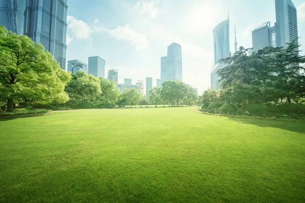 Spazio verde, Lujiazui Central, Shanghai, Cina — Foto Stock