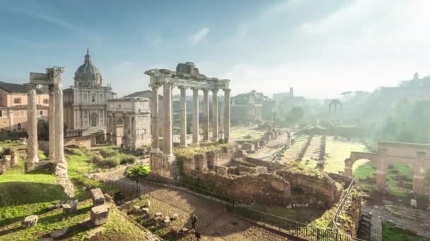 Idő telik el a köd, Roman Forum in Róma, Olaszország — Stock videók