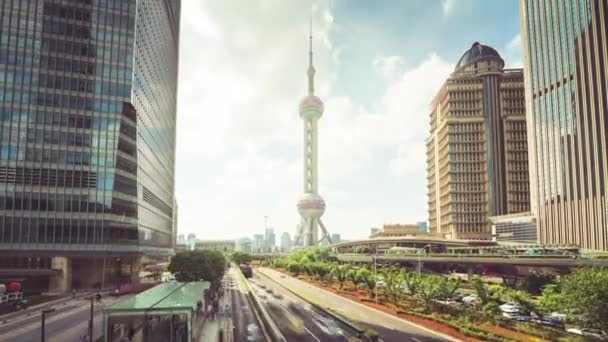 Hyper lapse, väg i Shanghai Lujiazui finansiella centrum, Kina — Stockvideo