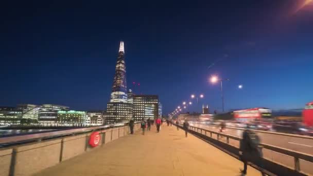Gün batımının hiper atlamalı, Londra Köprüsü'nden siluet, İngiltere — Stok video